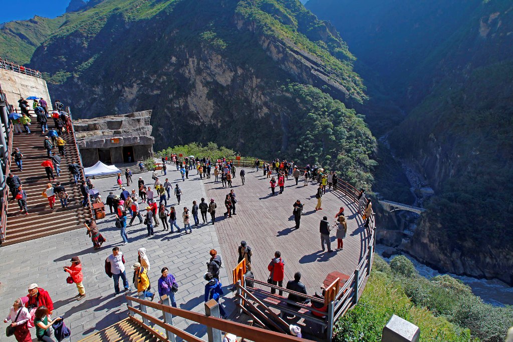 虎跳峡镇最新项目，地区发展的强大引擎